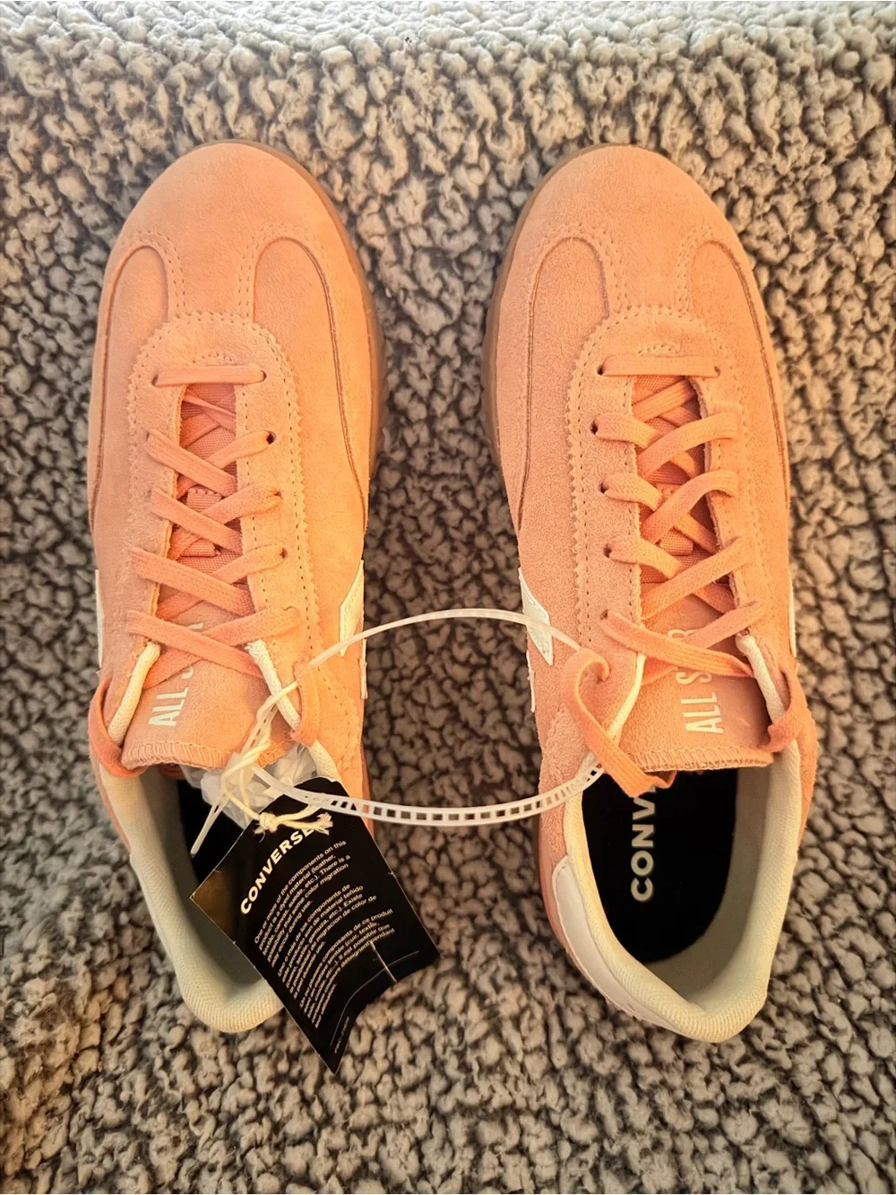 Converse low top